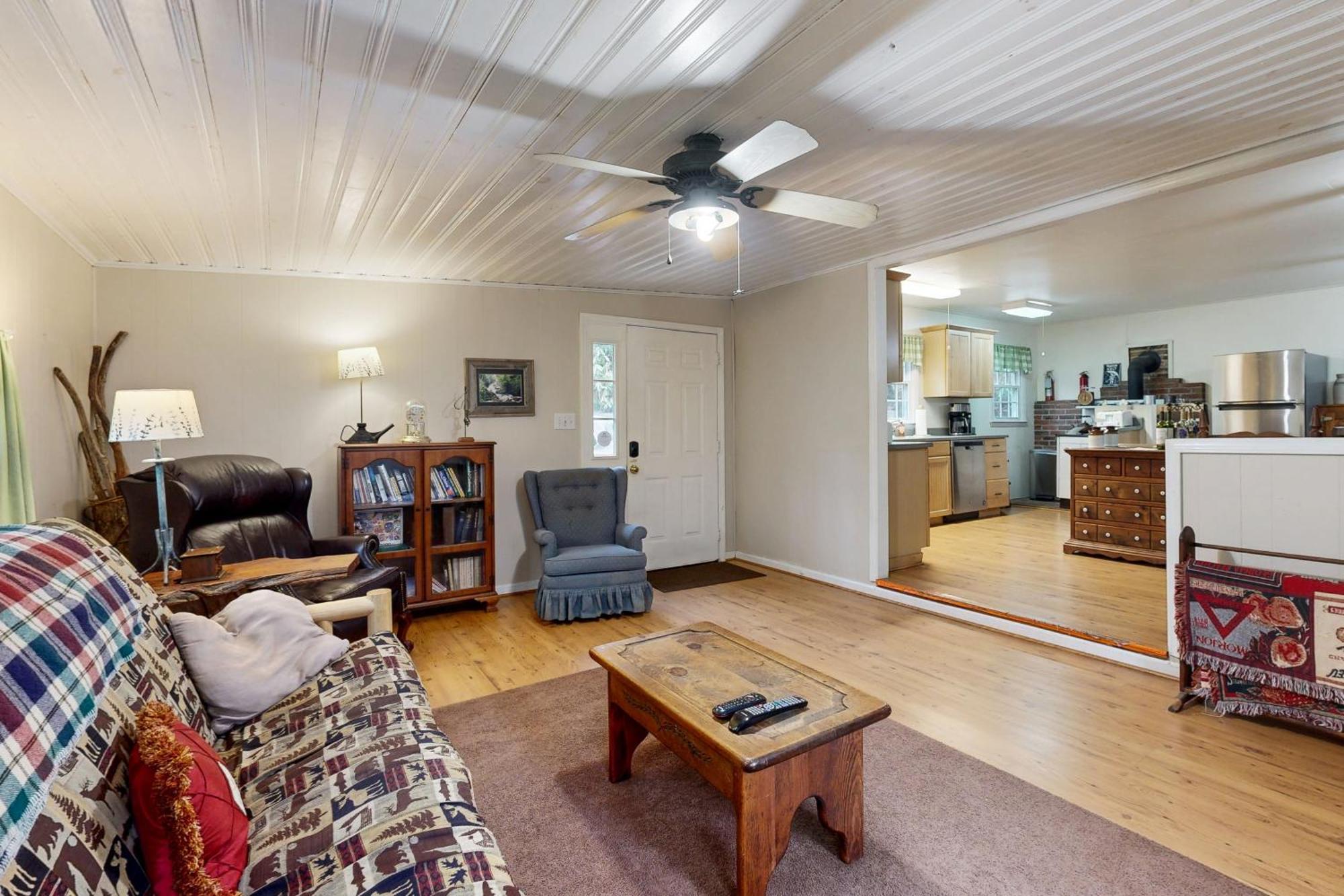 1 Bed 1 Bath Vacation Home In Sylva Eksteriør billede