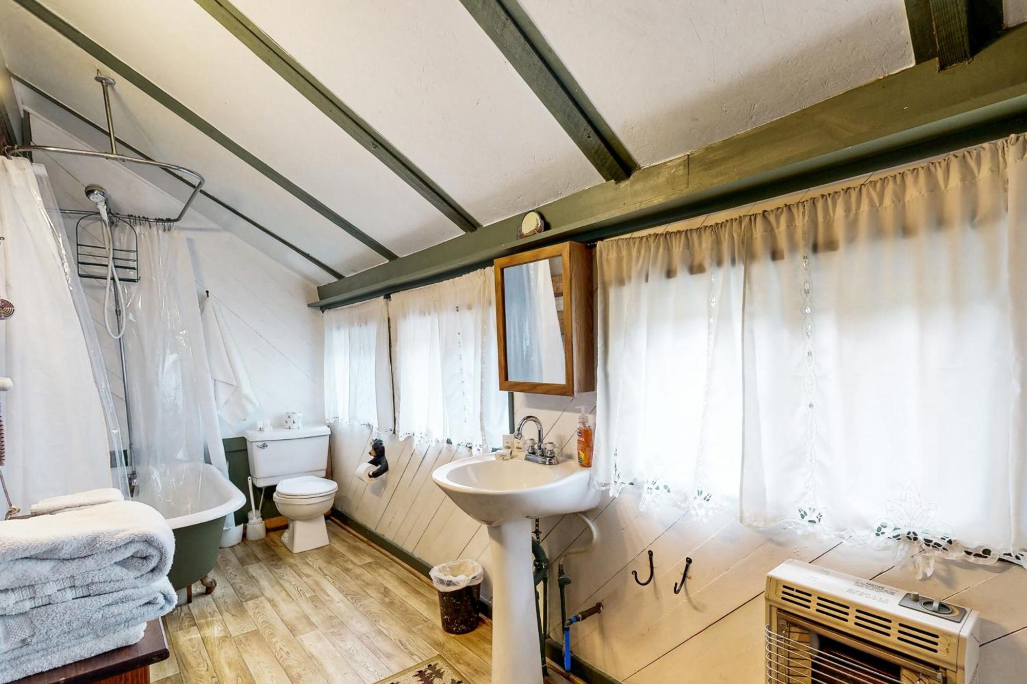 1 Bed 1 Bath Vacation Home In Sylva Eksteriør billede