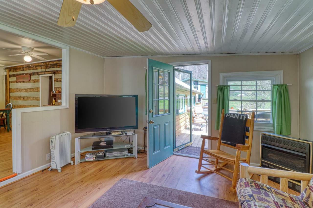 1 Bed 1 Bath Vacation Home In Sylva Eksteriør billede